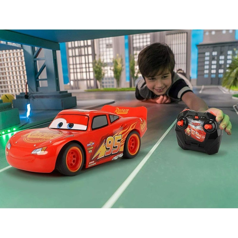 Masina cu Telecomanda Dickie Toys Cars 3 Turbo Racer Lightning McQueen