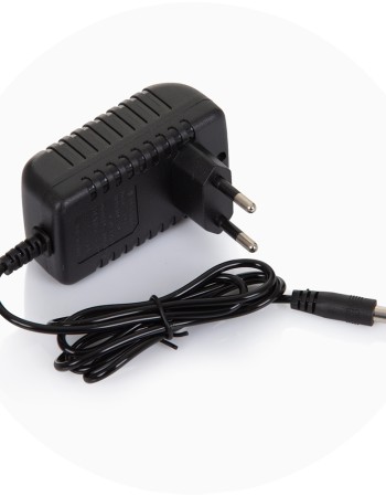 Masinuta electrica Chipolino Police black – Cu sirena, girofar si telecomanda parentala